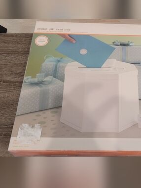 New Martha Stewart Eyelet Gift Card Box – White